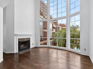 Photo #4: 21289102 Listing 