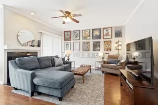 Photo #2: 21289144 Listing