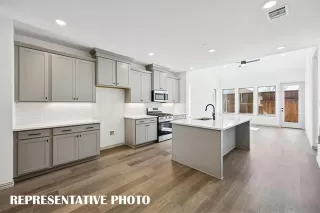 Photo #4: 21289305 Listing