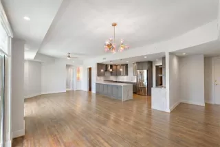Photo #3: 21289443 Listing