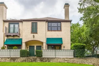 Photo #2: 21290030 Listing 