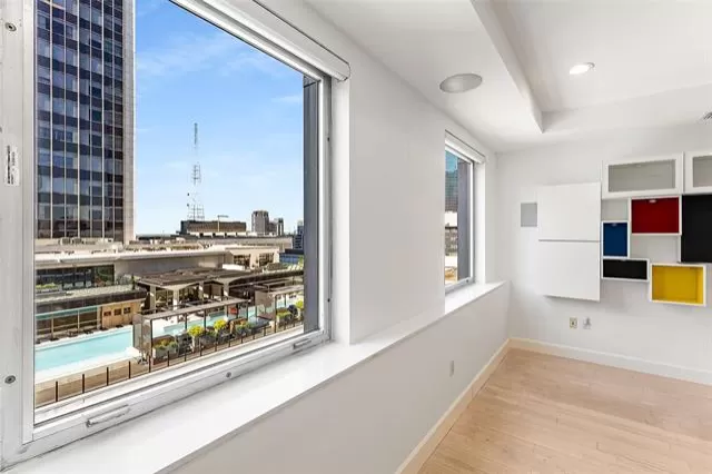 MLS: 21290072 Condo For Sale