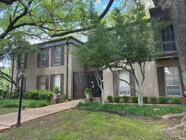 MLS: 21290106 Condo For Sale