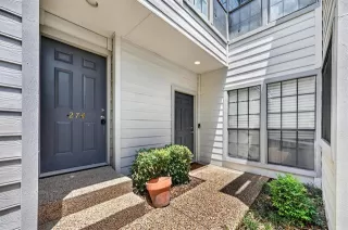 Photo #5: 21290191 Listing