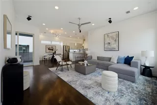 Photo #2: 21290310 Listing 