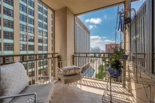Photo #4: 21290422 Listing 