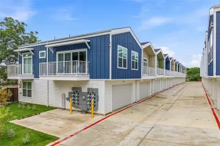 Photo #4: 21290453 Listing