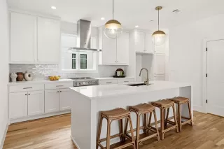 Photo #5: 21290715 Listing 