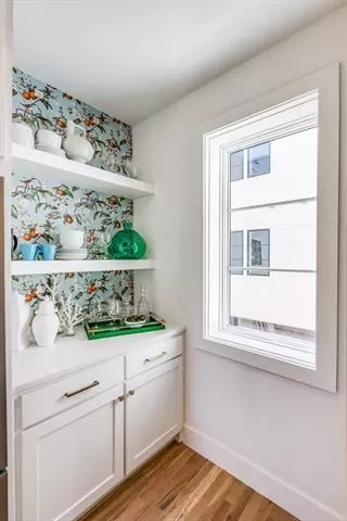 Photo #2: 21290729 Listing 