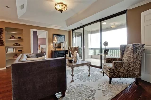 MLS: 21290813 Condo For Sale