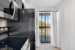 Photo #3: 21290935 Listing 