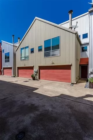 Photo #2: 21291117 Listing 