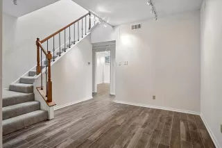 Photo #3: 21291624 Listing