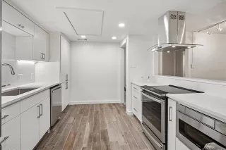 Photo #6: 21291624 Listing