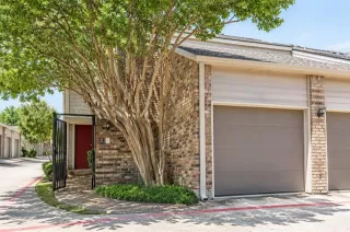 Photo #2: 21291781 Listing