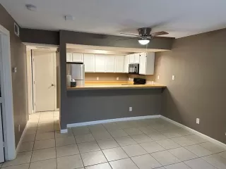 Photo #5: 21292018 Listing 