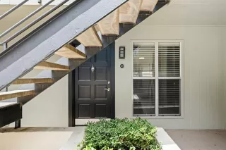 Photo #3: 21292182 Listing