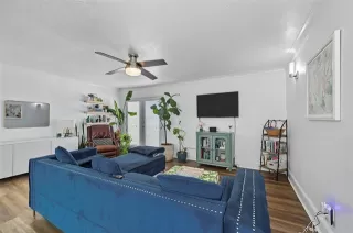 Photo #2: 21292331 Listing 
