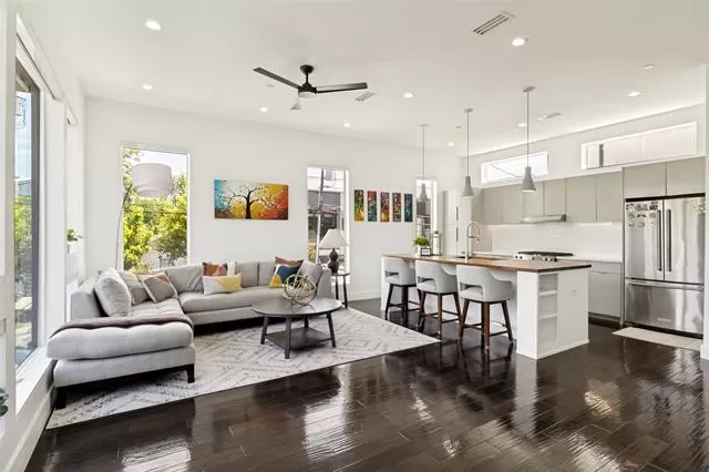 MLS: 21292348 Condo For Sale