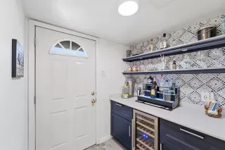 Photo #5: 21292420 Listing 