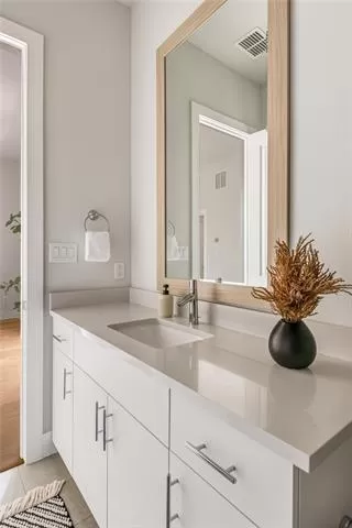 Photo #6: 21292785 Listing 