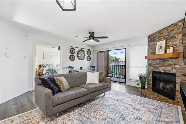 MLS: 21292894 Condo For Sale