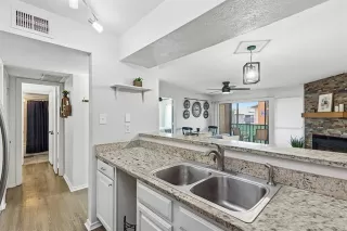Photo #6: 21292894 Listing 