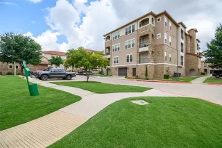 Photo #2: 21293480 Listing