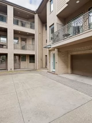 Photo #2: 21293786 Listing 