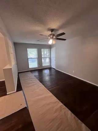 Photo #3: 21293991 Listing