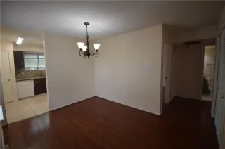 Photo #4: 21294118 Listing