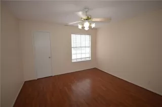 Photo #6: 21294118 Listing