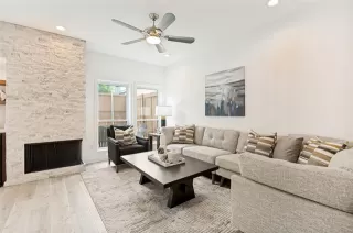 Photo #2: 21294318 Listing 