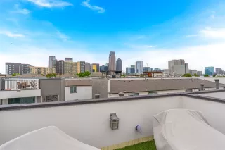 Photo #4: 21294456 Listing