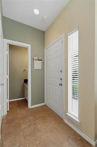 Photo #4: 21294719 Listing