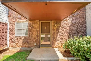 Photo #4: 21295313 Listing