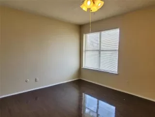 Photo #2: 21295411 Listing