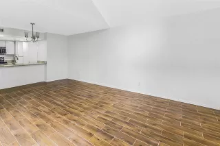 Photo #2: 21295536 Listing