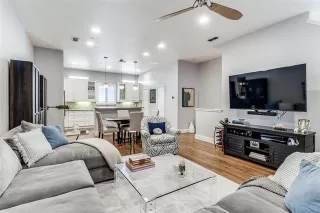 Photo #6: 21295774 Listing 
