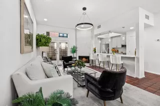 Photo #2: 21295903 Listing 