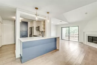 More Details about MLS # 21295933 : 7640 W GREENWAY BOULEVARD #8H