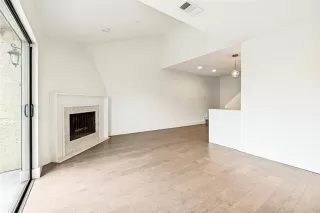 Photo #3: 21295933 Listing
