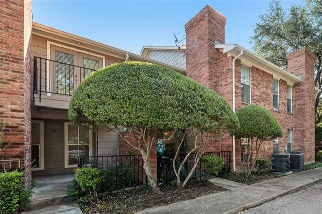 MLS: 21296092 Condo For Sale