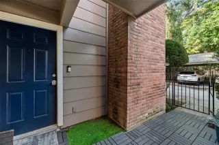 Photo #3: 21296092 Listing