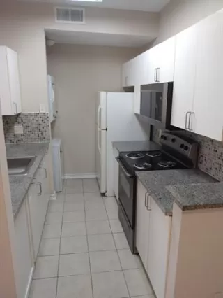Photo #4: 21296125 Listing