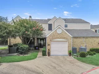 Photo #2: 21296436 Listing