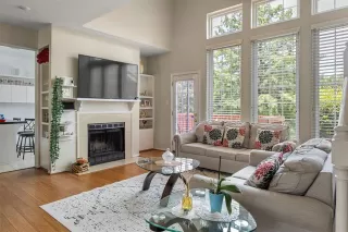 Photo #5: 21296436 Listing