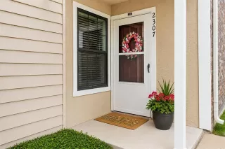 More Details about MLS # 21296784 : 4748 OLD BENT TREE LANE #2307