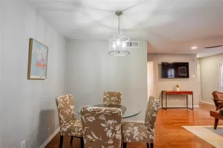 Photo #2: 21297367 Listing
