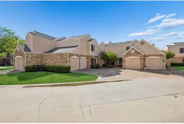 MLS: 21297678 Condo For Sale